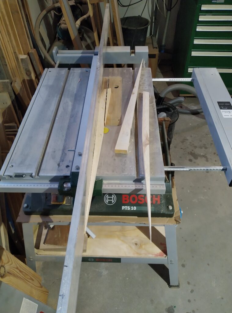 Eoncrafts bedside lamp cutting the wood to size