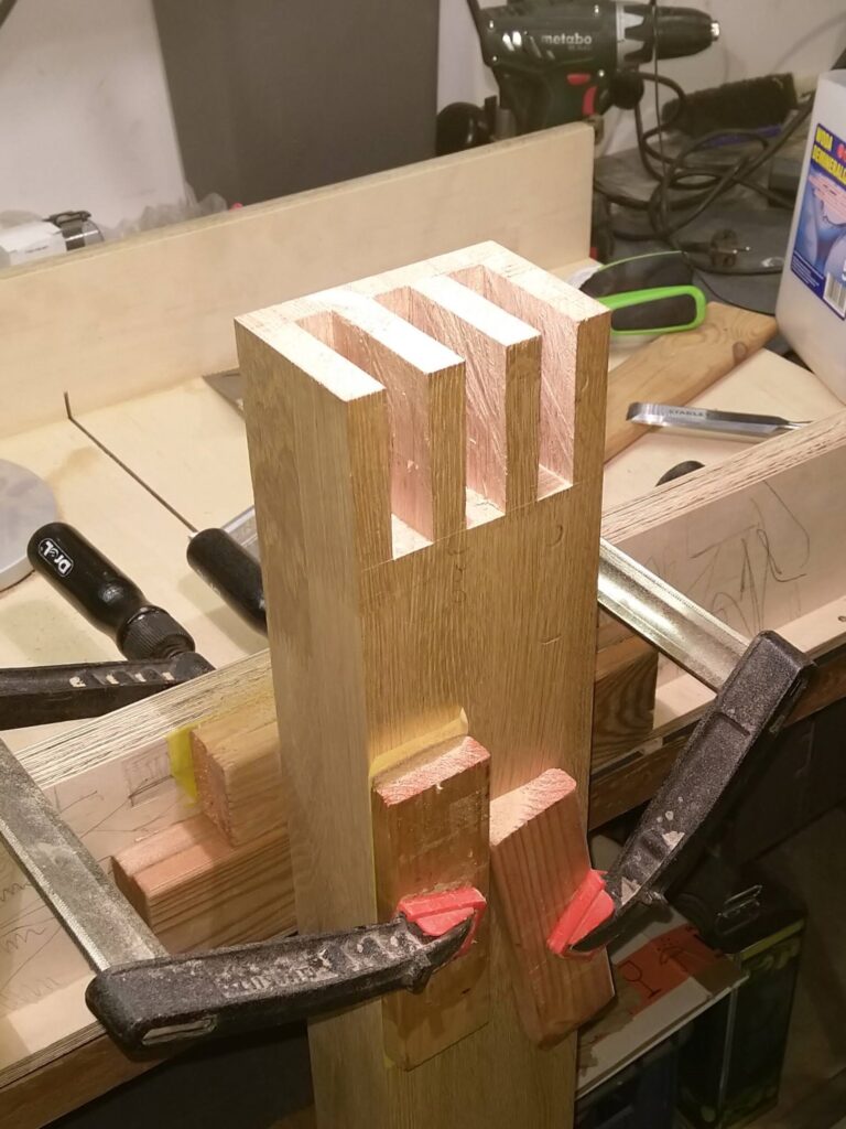 All grooves of the first leg ready.  I was very satisfied with the result!